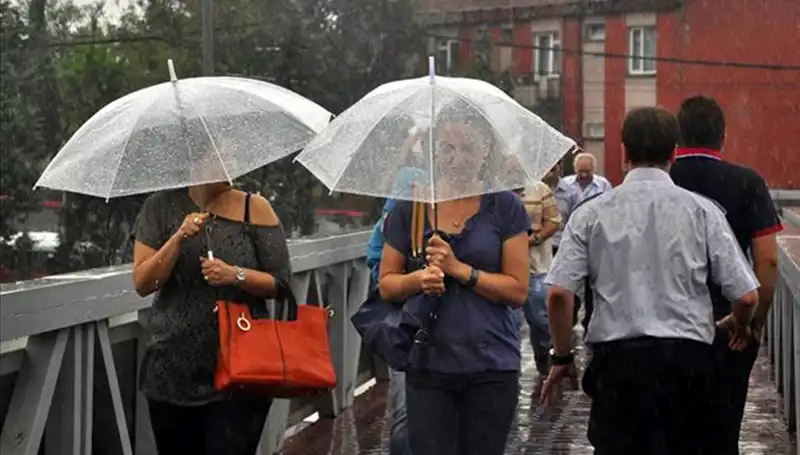 Sonbaharda Beklenen Sıcaklık Dalgalanmaları ve Sağanak Yağışlar