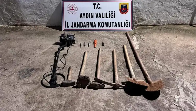 Aydın'da Kaçak Kazı Yapanlar Suçüstü Yakalandı: Detaylar Şoke Etti!