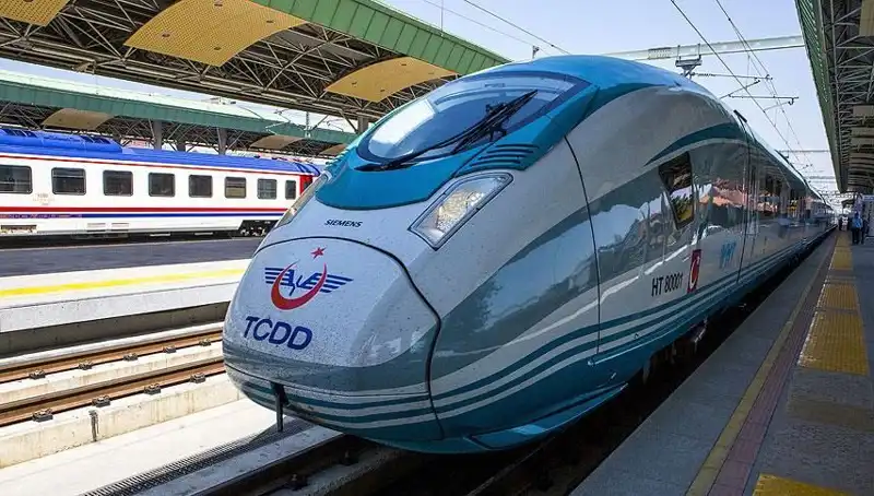 TCDD, Tren Makinisti İçin 140 Kursiyer Alımını Duyurdu! Başvurular Nasıl Yapılacak?