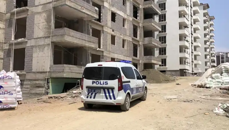 İnşaat Alanında Trajik Kaza: Hayatını Kaybeden İşçi Hüzne Boğdu