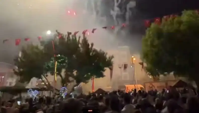 Havai Fişek Gösterisi Sonrası Hastanelik Olaylar: İzleyiciler Ne Yaşadı?