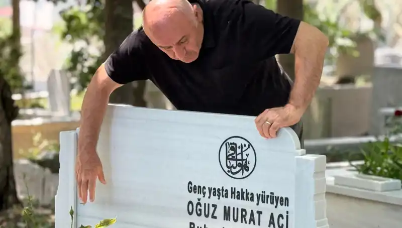 Aci Ailesinin Babalar Günü: Yas ve Anılar İç İçe Geçiyor