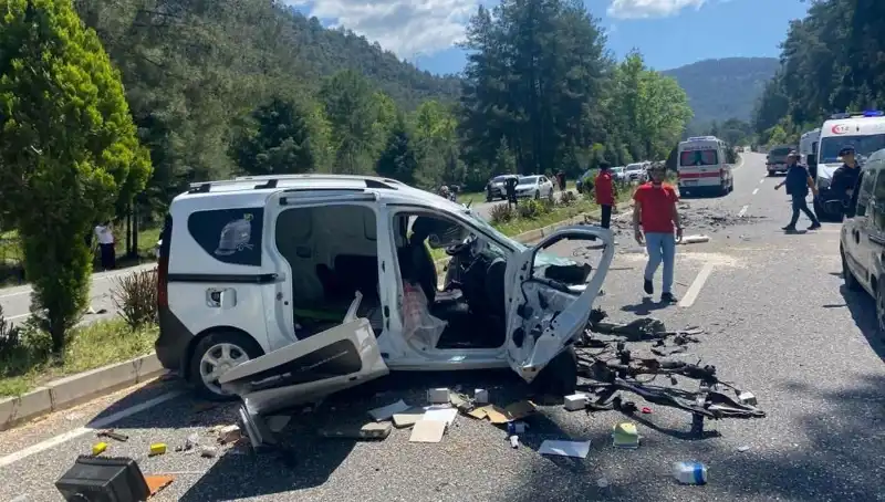 Marmaris'te Feci Kaza: Yolu Savaş Alanına Çeviren Kaza Can Aldı