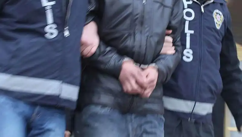 Erzincan'da Uyuşturucu Ticareti Operasyonu: 5 Kişi Tutuklandı!