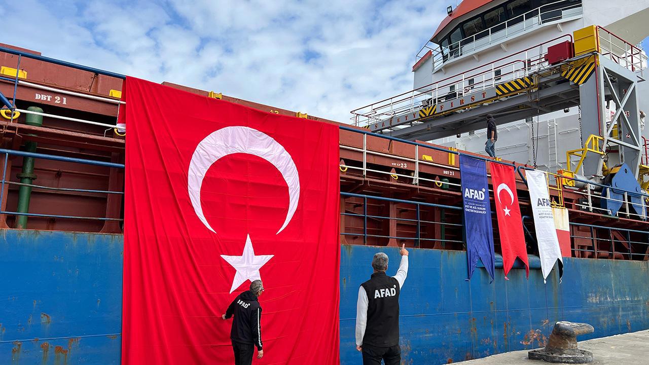 İyilik Gemisi Gazze'ye Yardımlarını Ulaştırdı