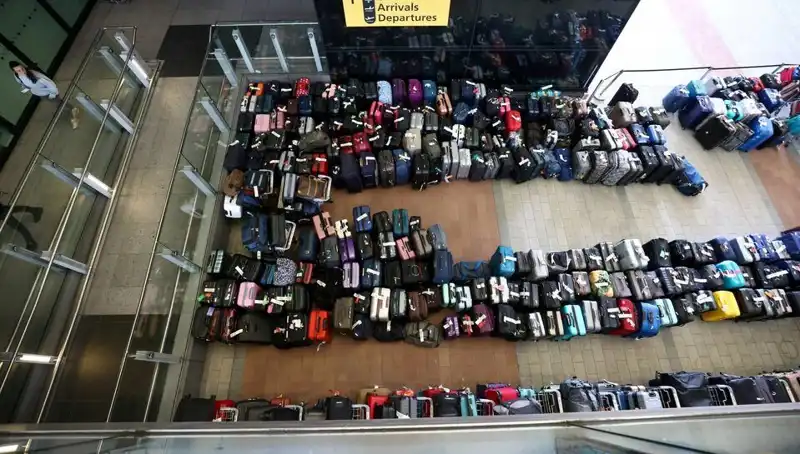 Havalimanında Dehşet Anları: 2 Yaşındaki Çocuk Bagaj Bandında Kayboldu