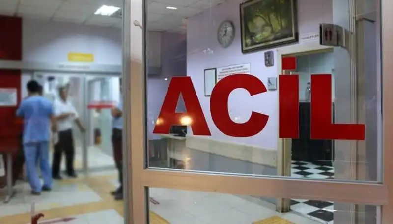 Burdur'da Bıçaklı Kavga: Bir Kişi Ağır Yaralandı, Gözaltılar Var!