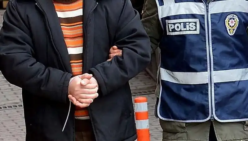 25 Yıl Hapis Ceza ile Aranan Şüpheli Lüks Villada Yakalandı!