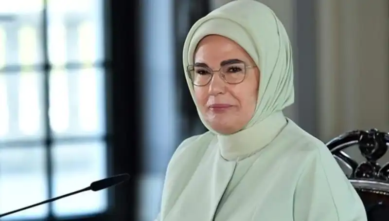 Emine Erdoğan'dan Uluslararası Aile Forumu'na Özel Mesaj ve Paylaşımlar