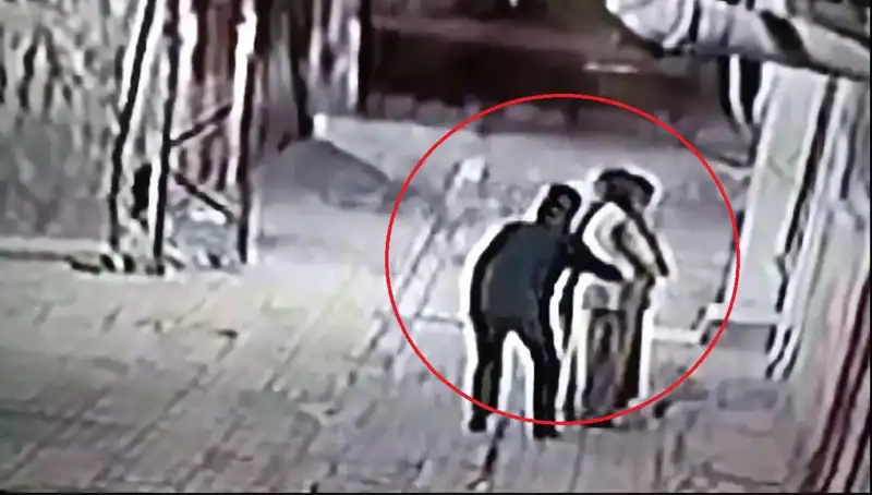 Kapkaççılara Darbe: Polisler Simitçi ve Pazarcı Kılığına Girdi