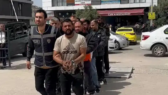 Edirne’deki Eş Zamanlı Operasyonda Yedi Firari Suçlu Yakalandı!