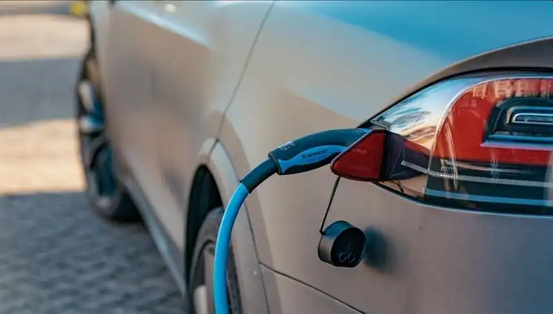 Elektrikli Araç Satışlarındaki Düşüş: Tüketicilere Neler Oluyor?
