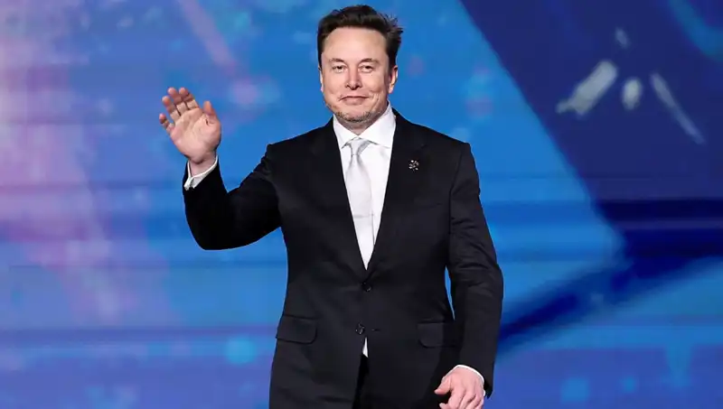Tesla'nın Heyecan Verici Yeni Modeli: "Canavar" Raflarda Yerini Aldı