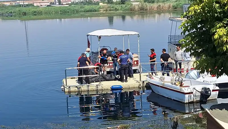 Fırat Nehri'nde Gizemli Bir Erkek Cesedi Bulundu: Olayın Perdesi Aralanıyor