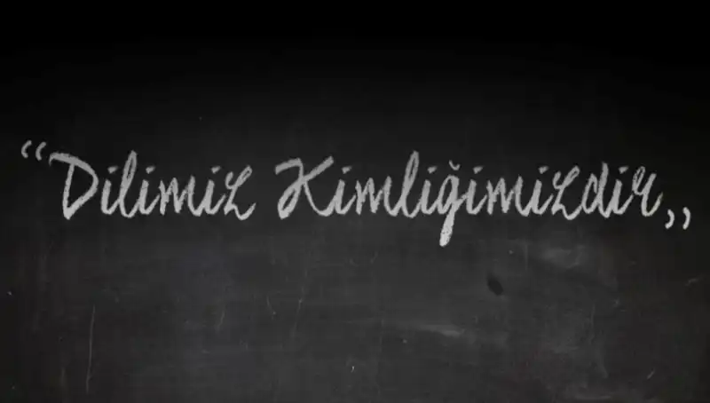 Türk Dil Bayramı: Türkçenin Gücünü Kutlamak İçin Hazır Mükemmel Mesajlar