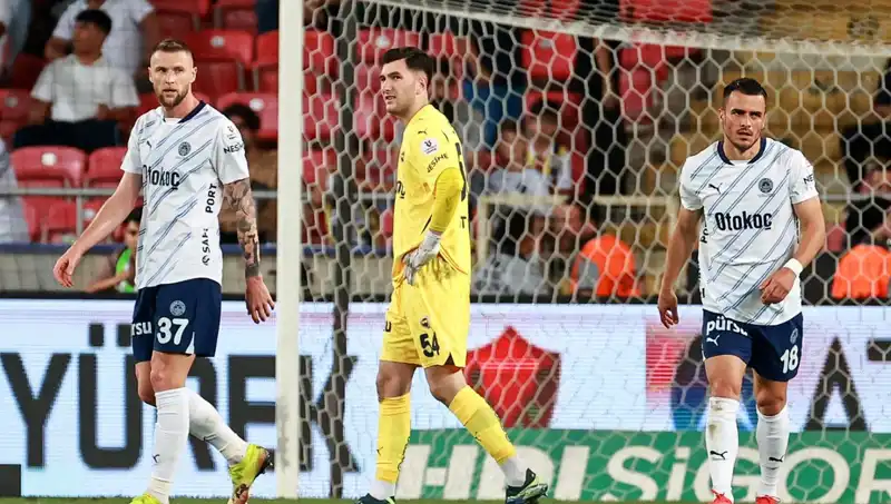 Fenerbahçe'nin Şampiyonluk Umutları Yok Oluyor: Korkunç Fiyasko!