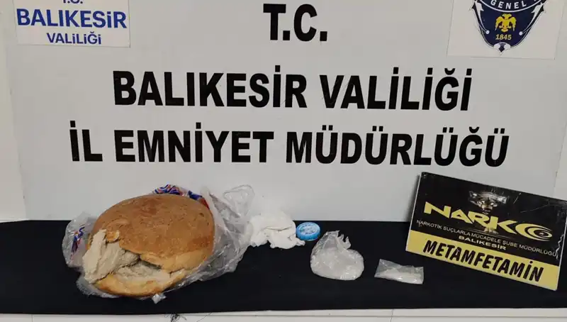 Uyuşturucu Kaçakçılığı İçin Ekmeğin İçine Gizli Saklananlar Tutuklandı