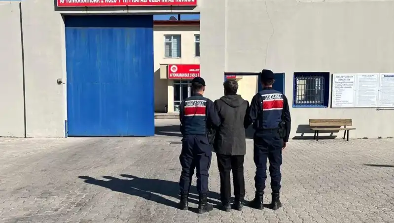 10 Yıldan Fazla Hapis Cezası Bulunan Şahıs Suçüstü Yakalandı