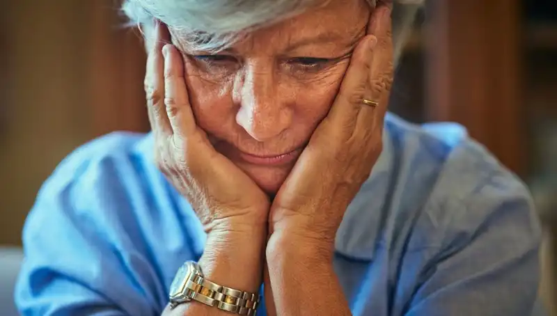 40'lı Yaşlarda Alzheimer Teşhisi: Stres Nedeniyle Erken Uyarı İşareti Göz Ardı Edildi