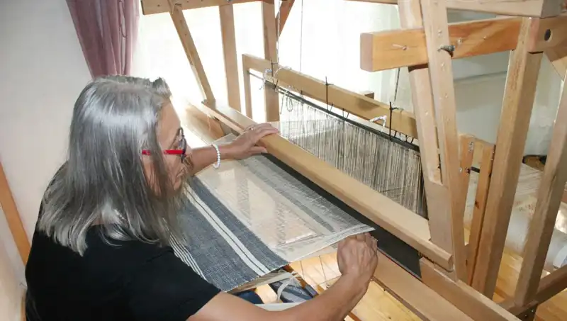 Eski Giysileri Yeniden Hayat Buluyor: İnanılmaz Eşya Tasarımları