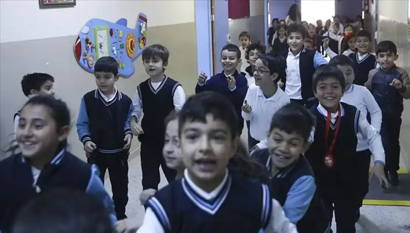 2025 Okulların Açılış Tarihi ve Tatil Takvimine Dair Tüm Detaylar